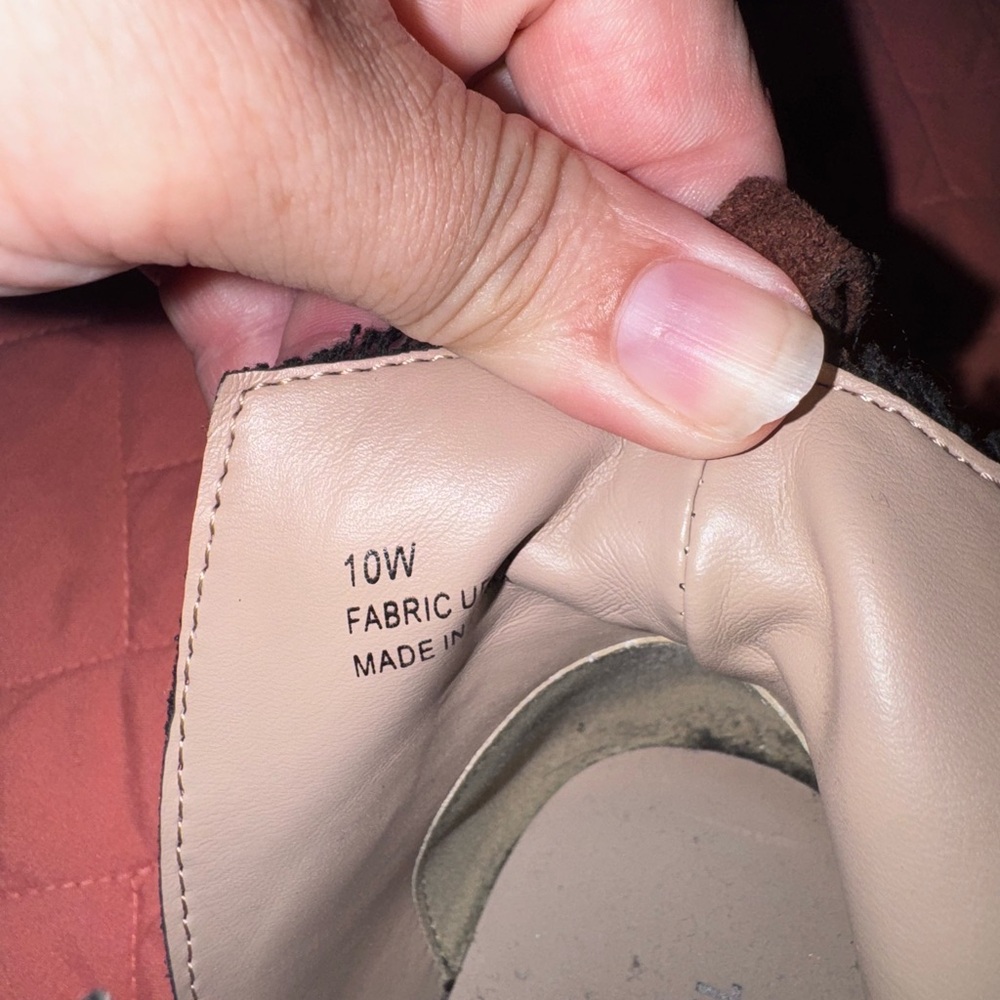 Women's Suede Ankle Boots - Picture 3 of 3
